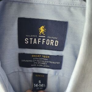 Stafford Men's Blue Slim Fit Shirt